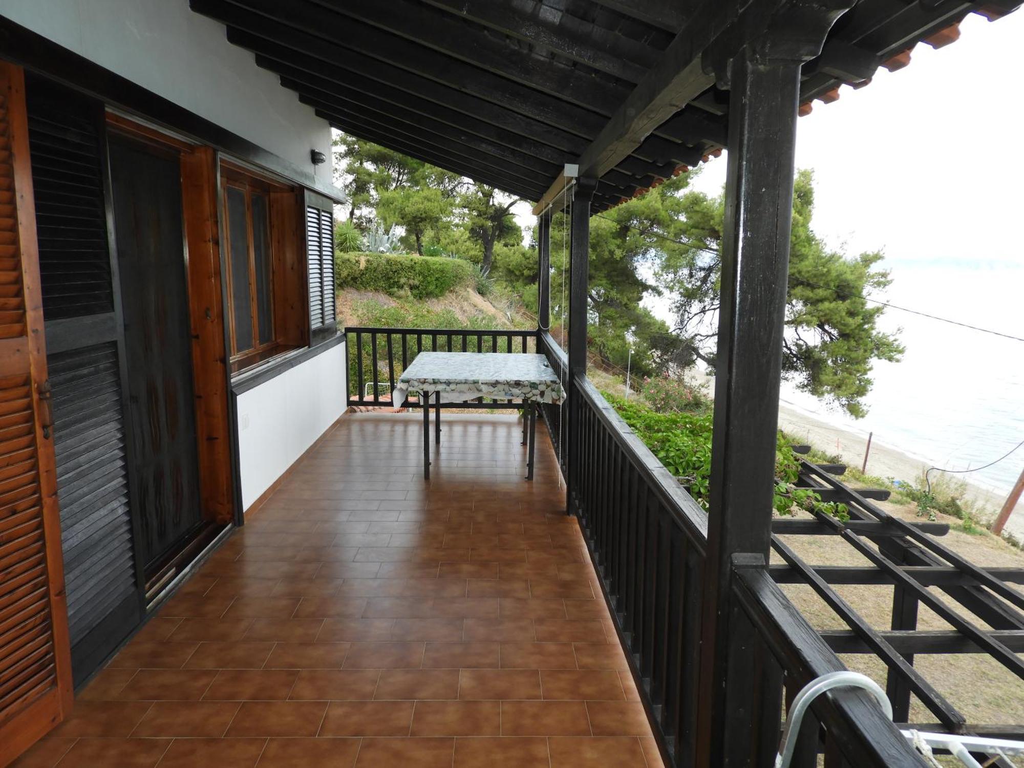 Sangue Blu Beachfront Villa Apartment Agios Nikolaos  Esterno foto