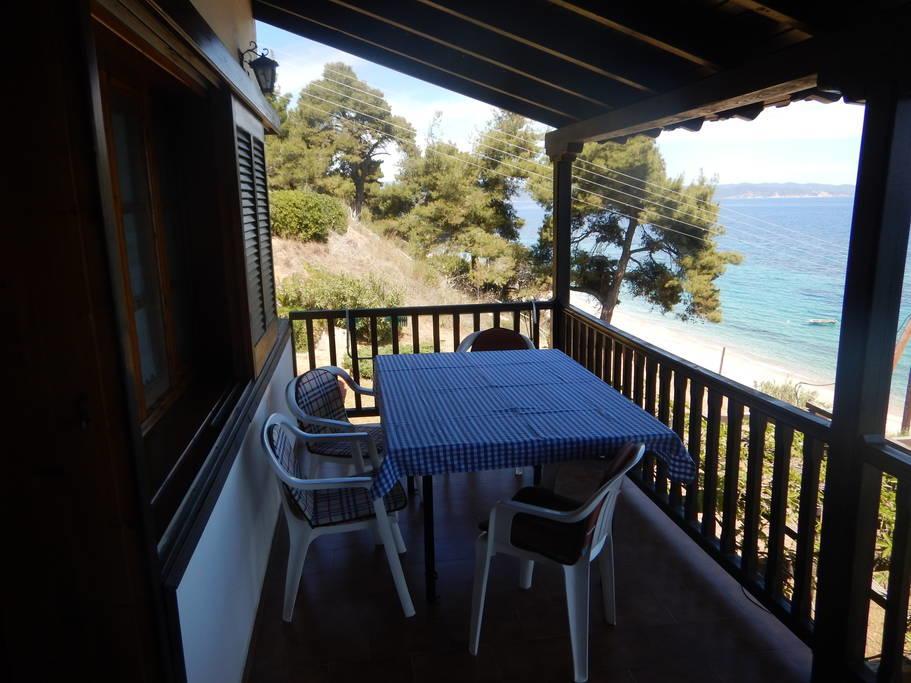 Sangue Blu Beachfront Villa Apartment Agios Nikolaos  Esterno foto